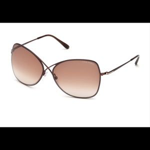 Women’s Tom Ford Colette TF250 sunglasses w/ gradient lenses. Minimal wear